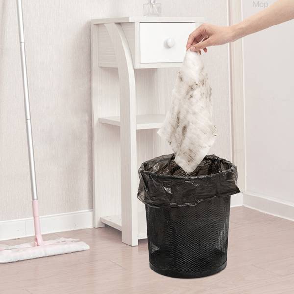 Mops